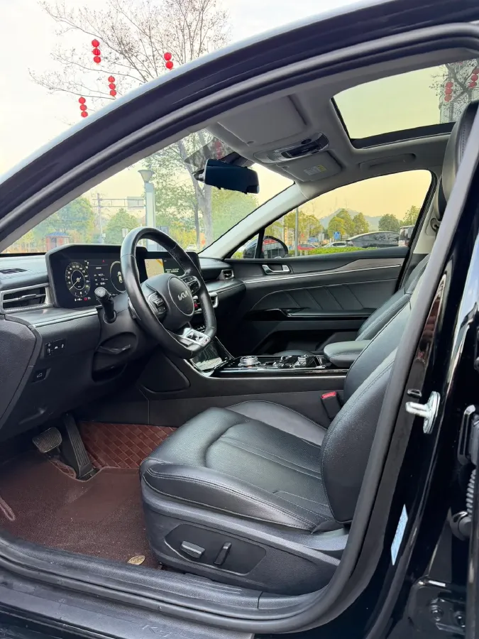 2021 Kia K5 2.0T 240HP L4 8AT,autocango,china used car exporter,china ev exporter,chinese used car exporter,chinese used ev exporter