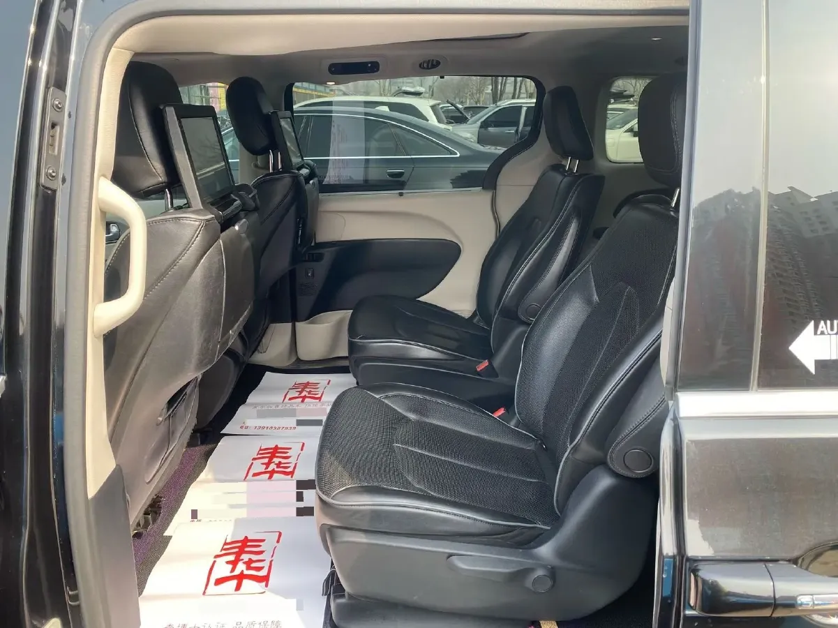 2017 Chrysler Pacifica 3.6L 279HP V6 9AT,autocango,china used car exporter,china ev exporter,chinese used car exporter,chinese used ev exporter