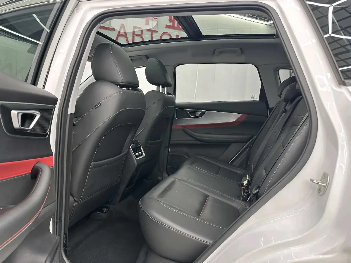 2022 Chery Tiggo 7 1.5T 156HP L4 CVT,autocango,china used car exporter,china ev exporter,chinese used car exporter,chinese used ev exporter