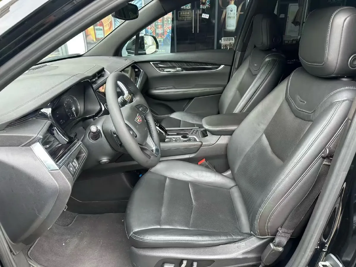 2021 Cadillac XT6 2.0T 237HP L4 9AT,autocango,china used car exporter,china ev exporter,chinese used car exporter,chinese used ev exporter