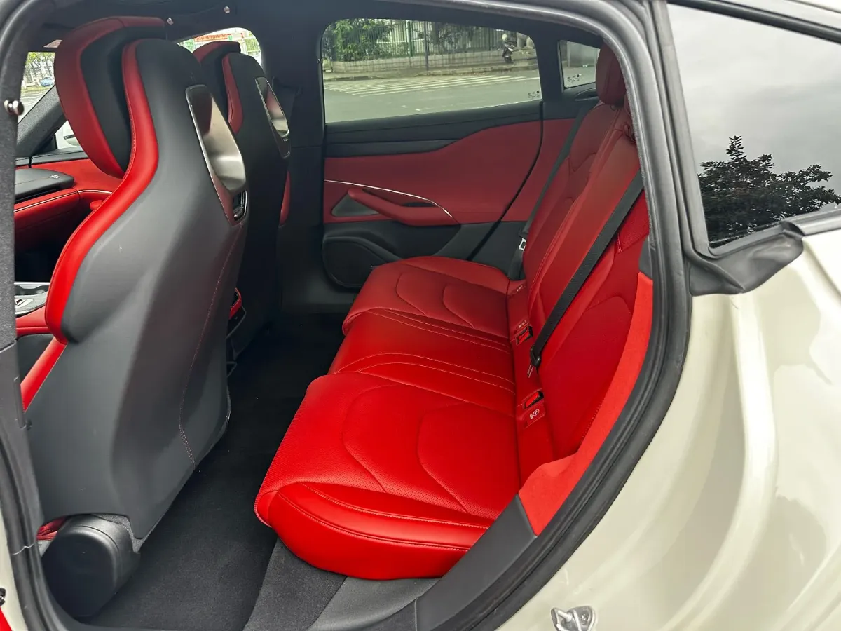 2024 MI SU7 BEV 94.3KWH,autocango,china used car exporter,china ev exporter,chinese used car exporter,chinese used ev exporter