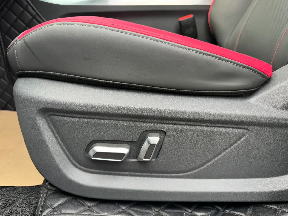 2023 Jetour DASHING 1.5T 156HP L4 6DCT,autocango,china used car exporter,china ev exporter,chinese used car exporter,chinese used ev exporter