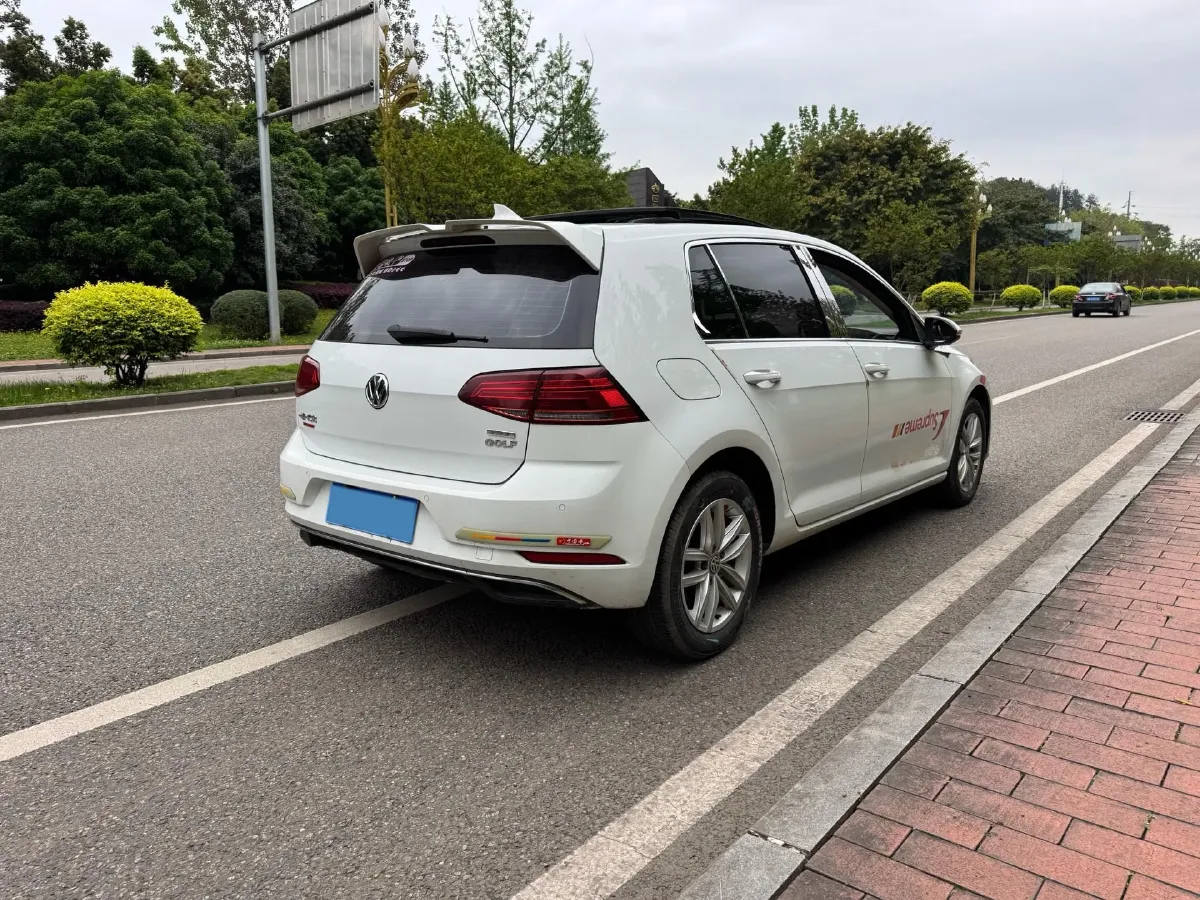 2018 Volkswagen Golf 1.6L 110HP L4 6AT,autocango,china used car exporter,china ev exporter,chinese used car exporter,chinese used ev exporter