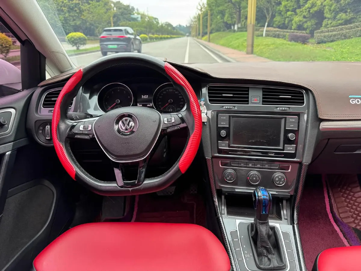 2018 Volkswagen Golf 1.6L 110HP L4 6AT,autocango,china used car exporter,china ev exporter,chinese used car exporter,chinese used ev exporter