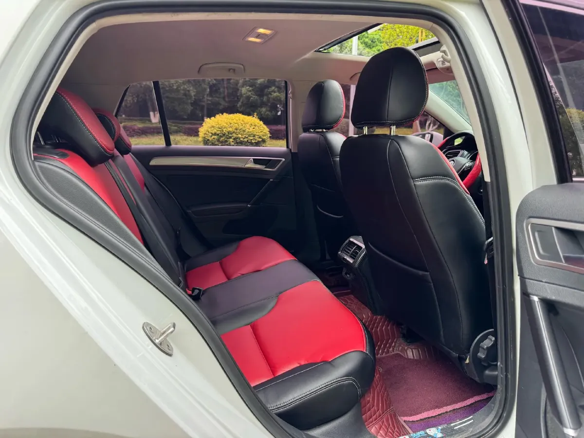 2018 Volkswagen Golf 1.6L 110HP L4 6AT,autocango,china used car exporter,china ev exporter,chinese used car exporter,chinese used ev exporter