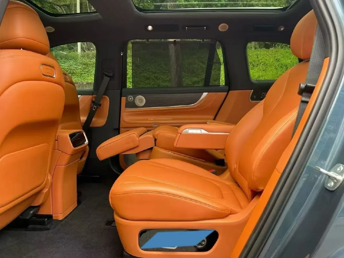 2024 AITO AITO M9 1.5T 152HP L4 REEV 42KWH,autocango,china used car exporter,china ev exporter,chinese used car exporter,chinese used ev exporter