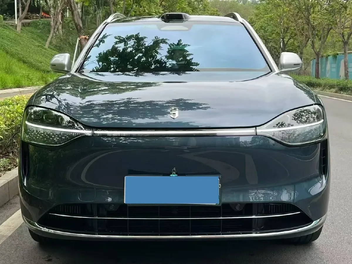 2024 AITO AITO M9 1.5T 152HP L4 REEV 42KWH,autocango,china used car exporter,china ev exporter,chinese used car exporter,chinese used ev exporter