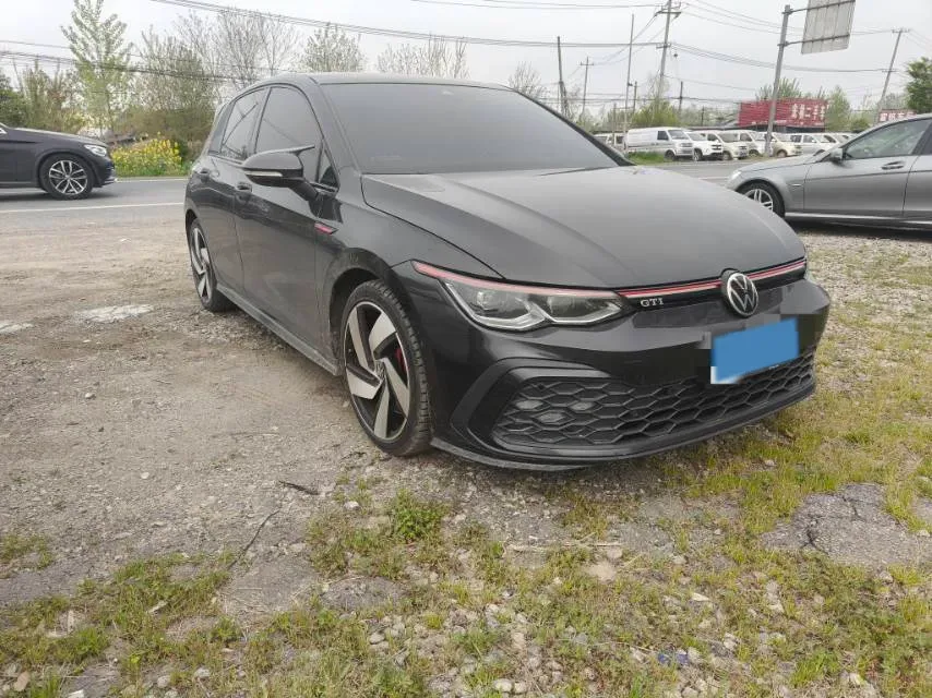 2021 Volkswagen GolfGTI 2.0T 220HP L4 7DCT,autocango,china used car exporter,china ev exporter,chinese used car exporter,chinese used ev exporter