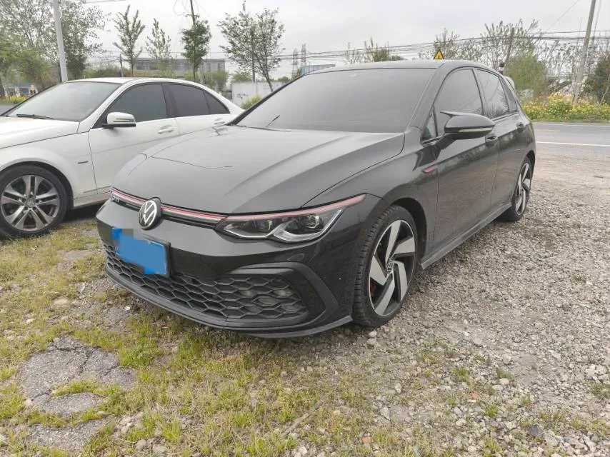 2021 Volkswagen GolfGTI 2.0T 220HP L4 7DCT,autocango,china used car exporter,china ev exporter,chinese used car exporter,chinese used ev exporter