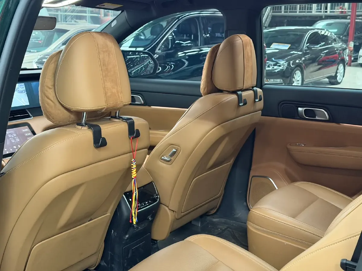 2021 Li ONE Range Extended 131HP REEV 40.5KWH,autocango,china used car exporter,china ev exporter,chinese used car exporter,chinese used ev exporter