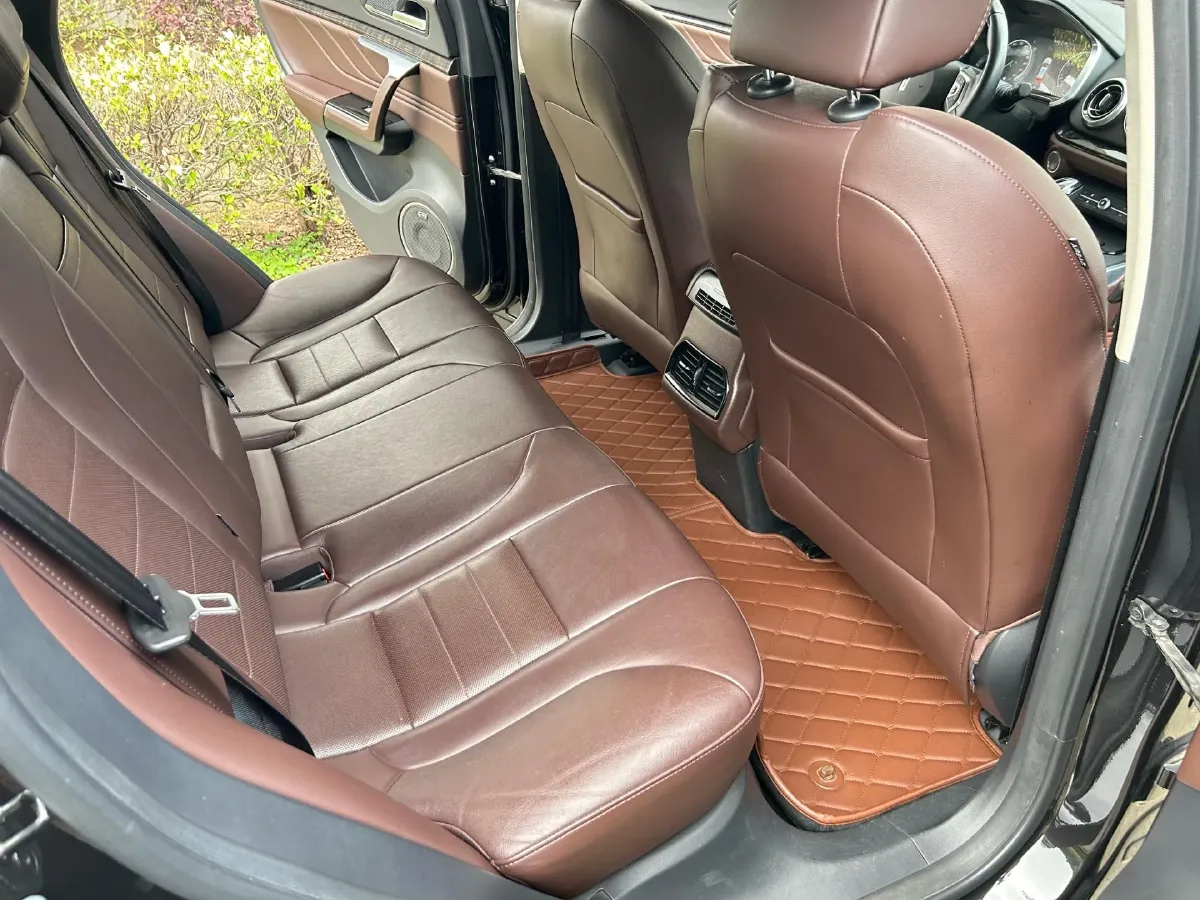 2017 WEY VV5 2.0T 197HP L4 7DCT,autocango,china used car exporter,china ev exporter,chinese used car exporter,chinese used ev exporter