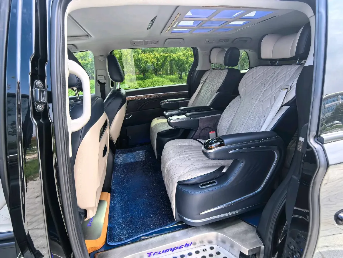 2021 GAC Trumpchi M8 2.0T 252HP L4 8AT,autocango,china used car exporter,china ev exporter,chinese used car exporter,chinese used ev exporter