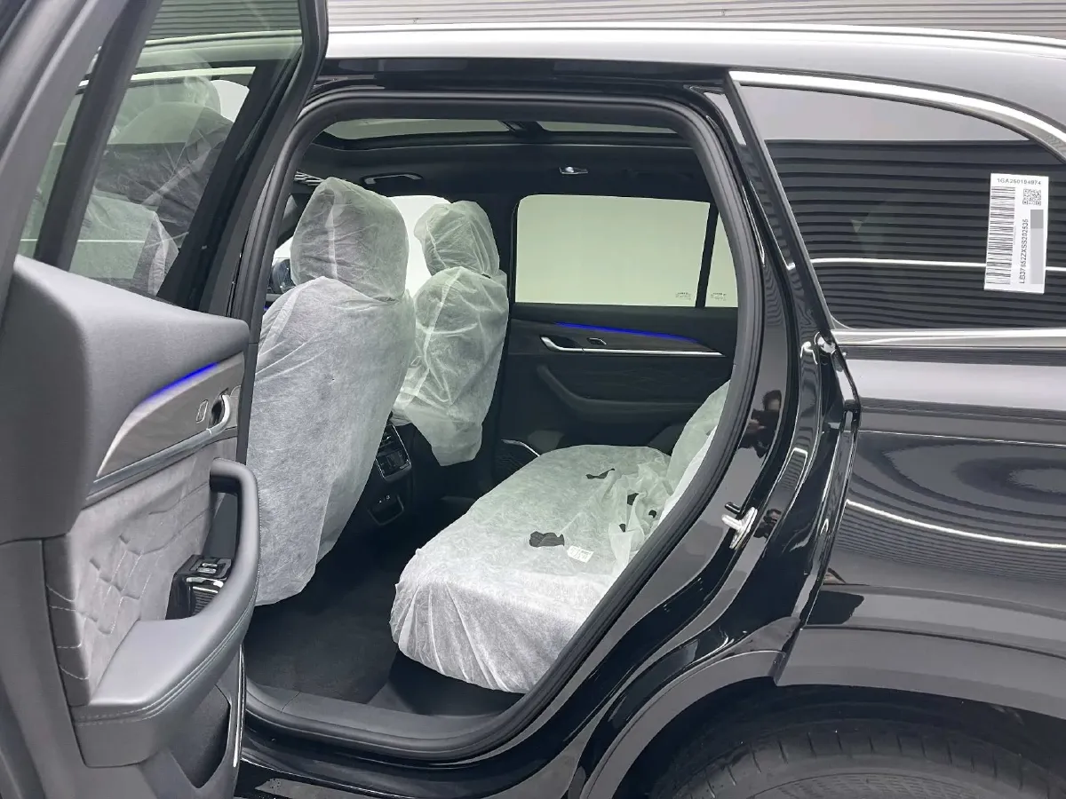 2025 Geely Monjaro 2.0T 238HP L4 8AT,autocango,china used car exporter,china ev exporter,chinese used car exporter,chinese used ev exporter