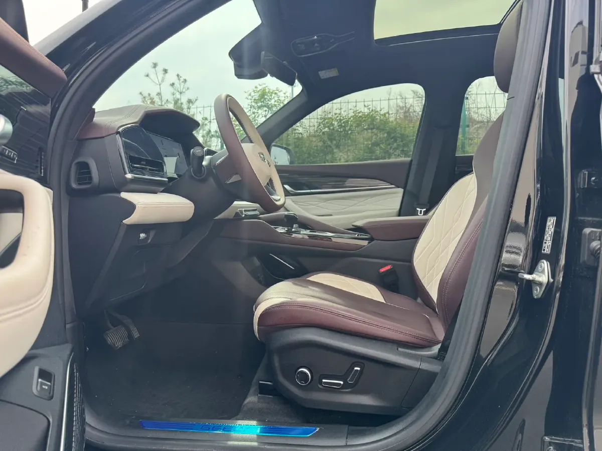 2024 Geely Monjaro 2.0T 238HP L4 8AT,autocango,china used car exporter,china ev exporter,chinese used car exporter,chinese used ev exporter