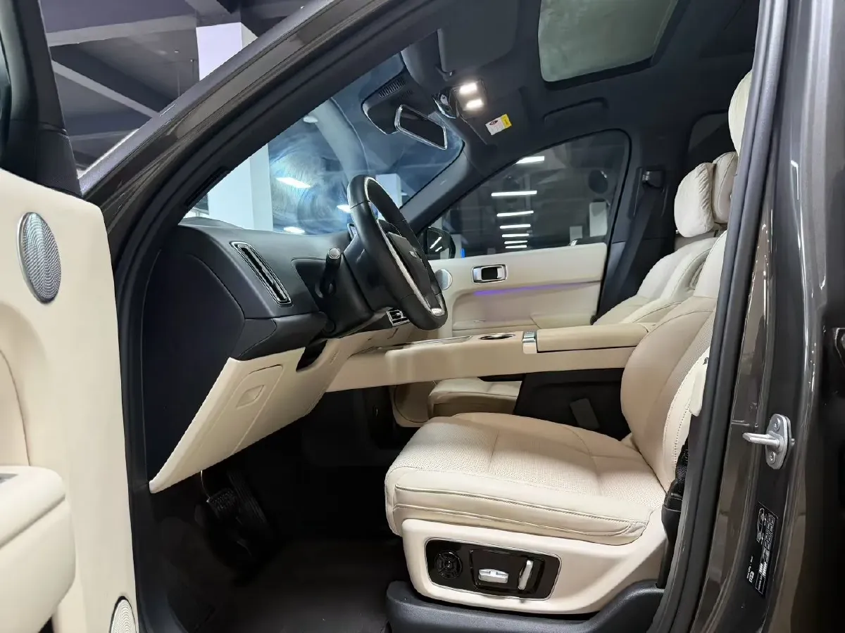 2022 Li L9 Range Extended 154HP REEV 42.6KWH,autocango,china used car exporter,china ev exporter,chinese used car exporter,chinese used ev exporter