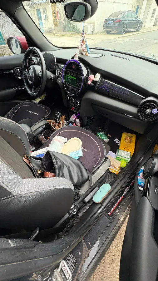 2021 MINI MINI 2.0T 192HP L4 7DCT,autocango,china used car exporter,china ev exporter,chinese used car exporter,chinese used ev exporter