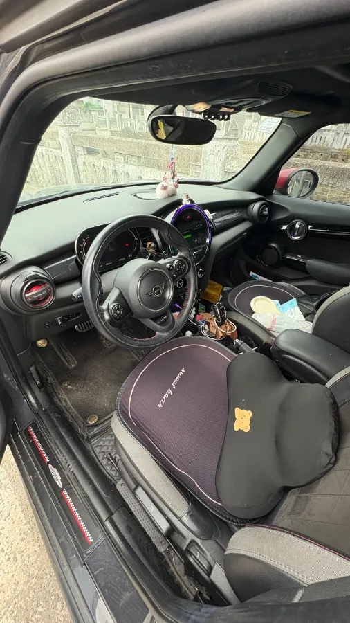 2021 MINI MINI 2.0T 192HP L4 7DCT,autocango,china used car exporter,china ev exporter,chinese used car exporter,chinese used ev exporter