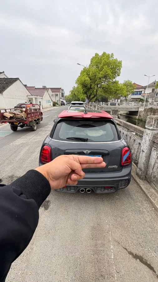 2021 MINI MINI 2.0T 192HP L4 7DCT,autocango,china used car exporter,china ev exporter,chinese used car exporter,chinese used ev exporter