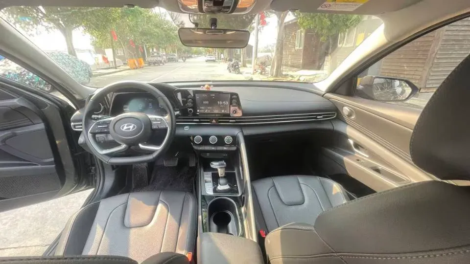 2023 Hyundai Elantra 1.5L 115HP L4 CVT,autocango,china used car exporter,china ev exporter,chinese used car exporter,chinese used ev exporter