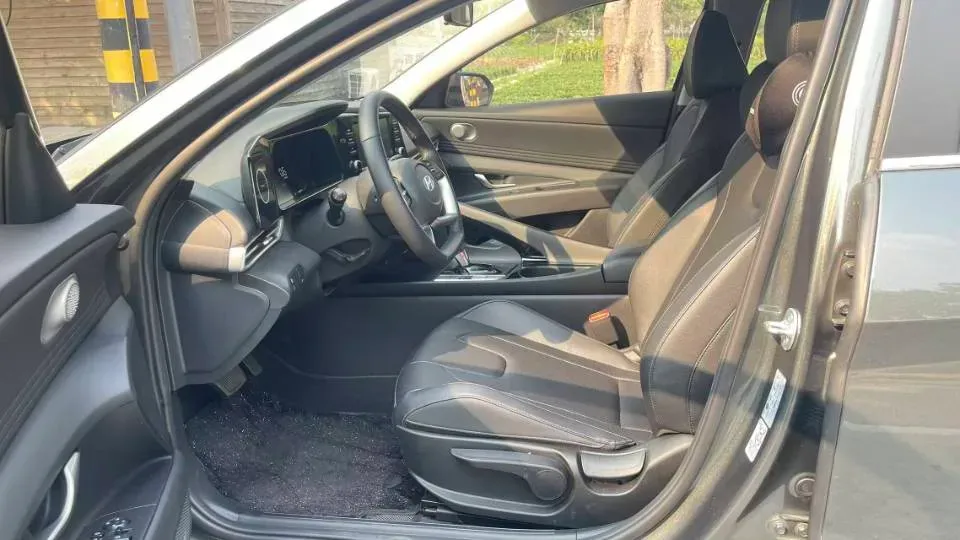 2023 Hyundai Elantra 1.5L 115HP L4 CVT,autocango,china used car exporter,china ev exporter,chinese used car exporter,chinese used ev exporter