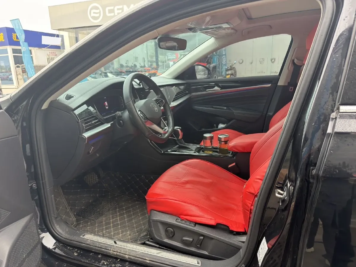 2023 Volkswagen Passat 2.0T 186HP L4 7DCT,autocango,china used car exporter,china ev exporter,chinese used car exporter,chinese used ev exporter