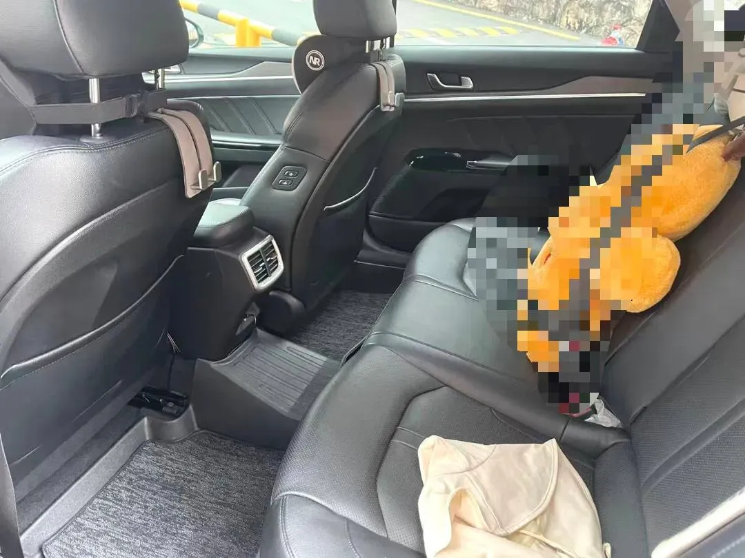 2021 Kia K5 2.0T 240HP L4 8AT,autocango,china used car exporter,china ev exporter,chinese used car exporter,chinese used ev exporter