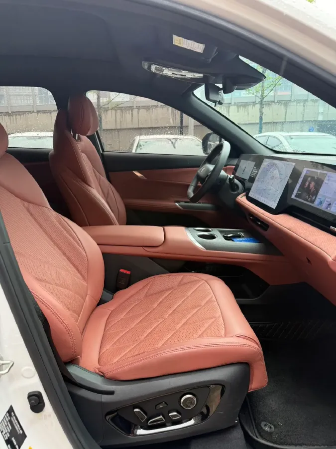 2025 ChangAn CS75 Plus 2.0T 233HP L4 8AT,autocango,china used car exporter,china ev exporter,chinese used car exporter,chinese used ev exporter