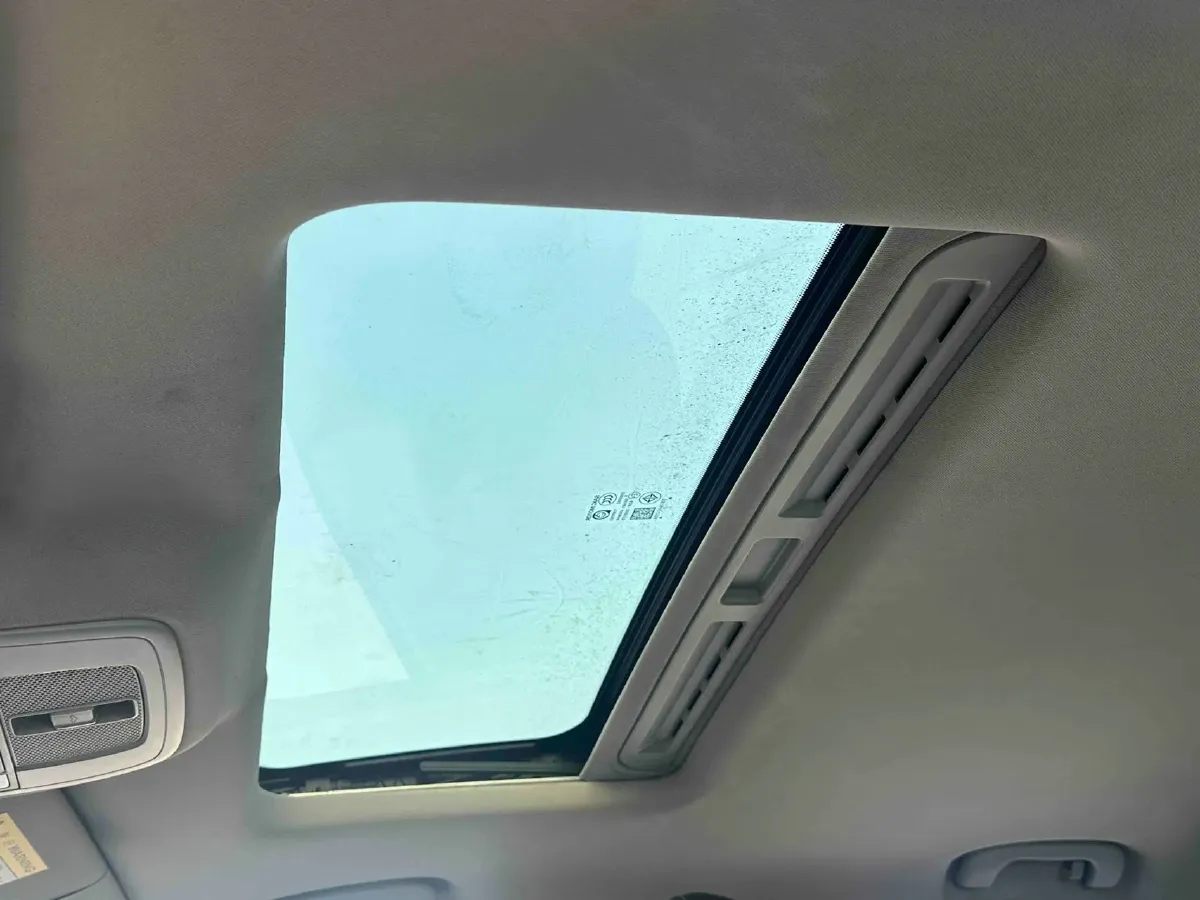 2020 Roewe i6 MAX 1.5T 169HP L4 AMT PHEV,autocango,china used car exporter,china ev exporter,chinese used car exporter,chinese used ev exporter