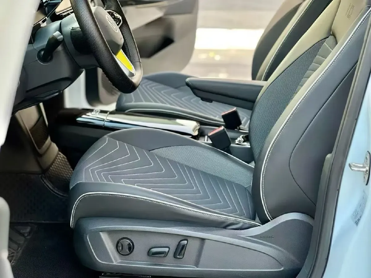 2023 Volkswagen ID.3 BEV 52.8KWH,autocango,china used car exporter,china ev exporter,chinese used car exporter,chinese used ev exporter