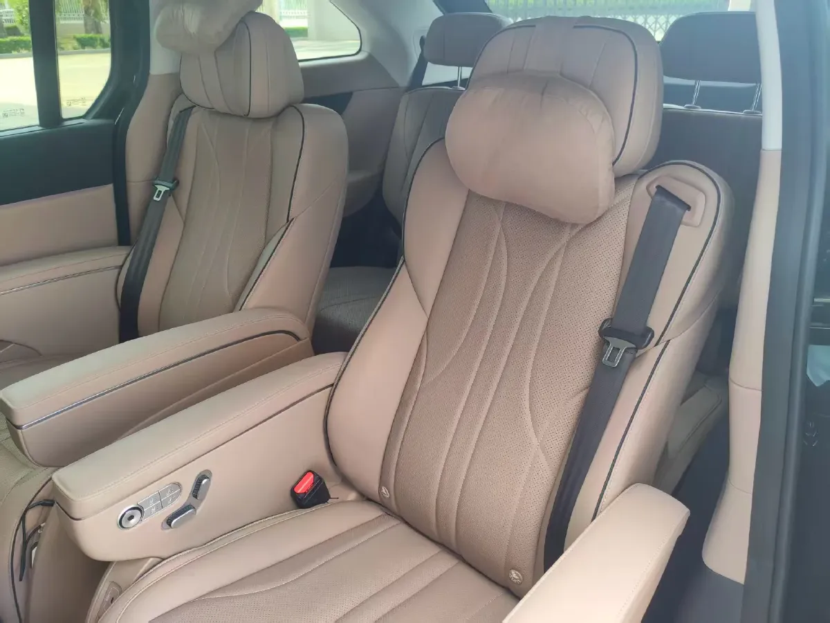 2024 Xpeng X9 BEV 101.5KWH,autocango,china used car exporter,china ev exporter,chinese used car exporter,chinese used ev exporter