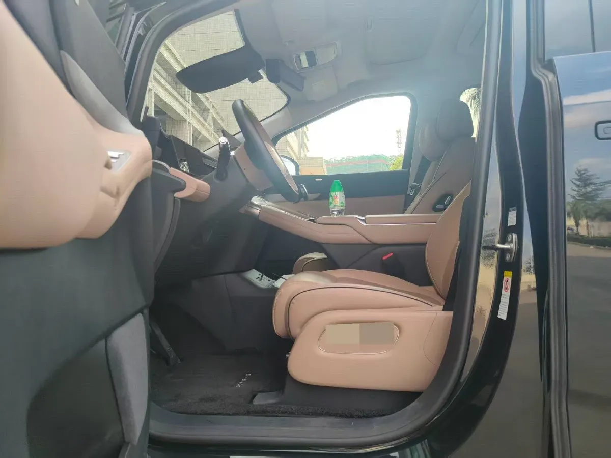 2024 Xpeng X9 BEV 101.5KWH,autocango,china used car exporter,china ev exporter,chinese used car exporter,chinese used ev exporter