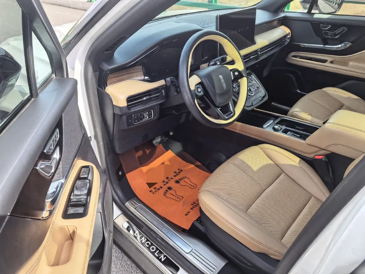 2021 Lincoln Corsair 2.0T 245HP L4 8AT,autocango,china used car exporter,china ev exporter,chinese used car exporter,chinese used ev exporter