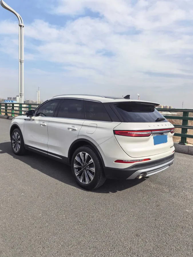 2021 Lincoln Corsair 2.0T 245HP L4 8AT,autocango,china used car exporter,china ev exporter,chinese used car exporter,chinese used ev exporter
