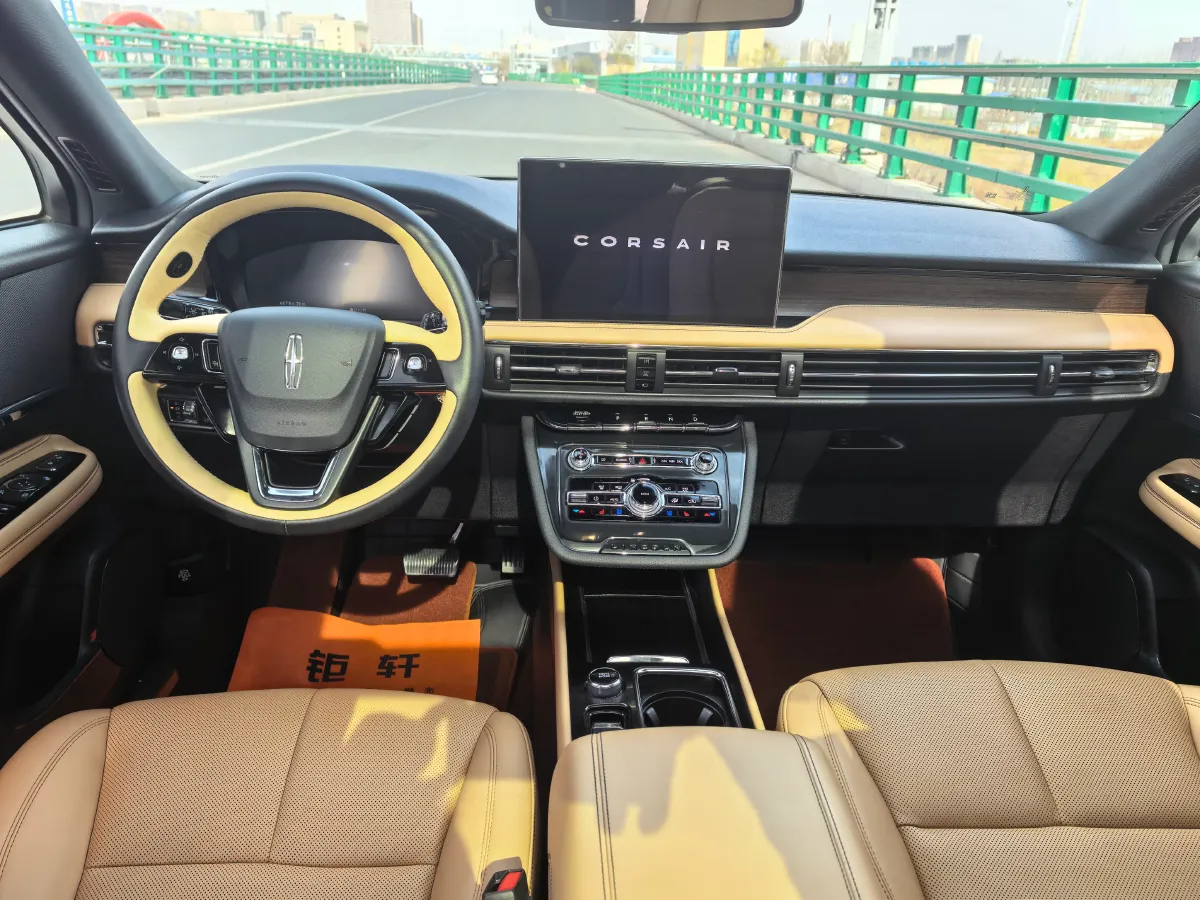 2021 Lincoln Corsair 2.0T 245HP L4 8AT,autocango,china used car exporter,china ev exporter,chinese used car exporter,chinese used ev exporter