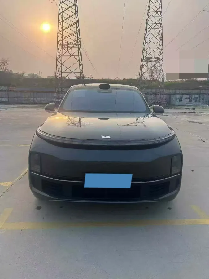 2022 Li L9 Range Extended 154HP REEV 42.6KWH,autocango,china used car exporter,china ev exporter,chinese used car exporter,chinese used ev exporter