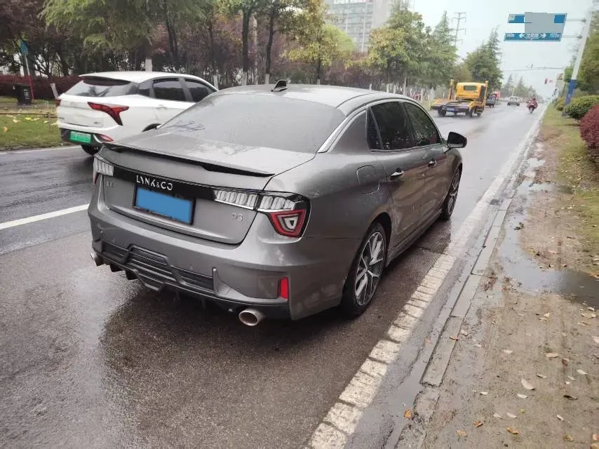 2022 LYNK&CO 03 2.0T 190HP L4 7DCT,autocango,china used car exporter,china ev exporter,chinese used car exporter,chinese used ev exporter
