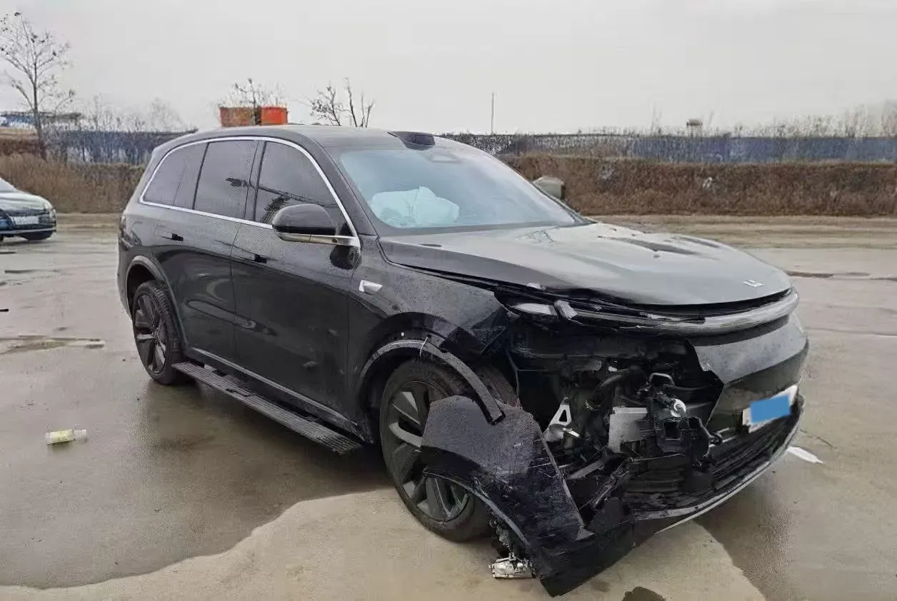 2024 Toyota Granvia 2.5L 189HP L4 E-CVT Hybrid,autocango,china used car exporter,china ev exporter,chinese used car exporter,chinese used ev exporter