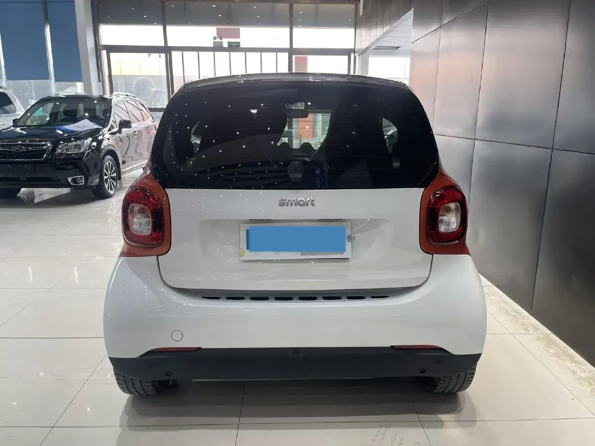 2016 Smart smart fortwo 0.9T 90HP L3 6DCT,autocango,china used car exporter,china ev exporter,chinese used car exporter,chinese used ev exporter