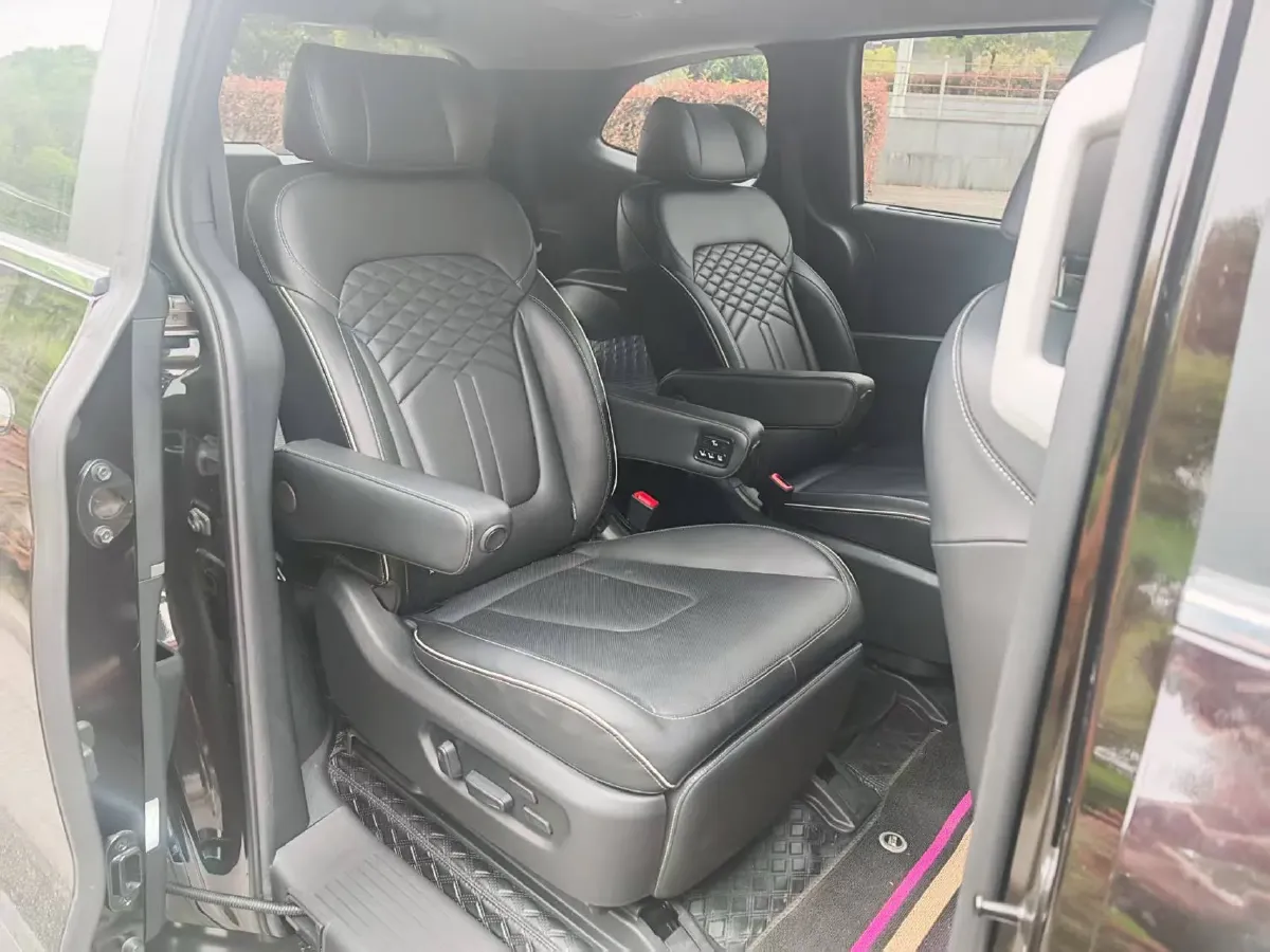 2021 Hyundai Custo 2.0T 236HP L4 8AT,autocango,china used car exporter,china ev exporter,chinese used car exporter,chinese used ev exporter