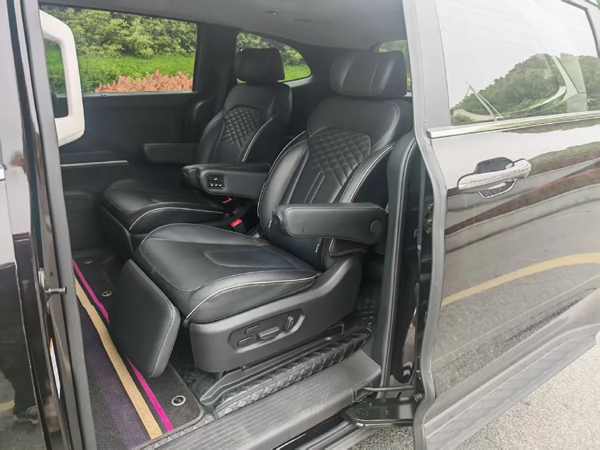 2021 Hyundai Custo 2.0T 236HP L4 8AT,autocango,china used car exporter,china ev exporter,chinese used car exporter,chinese used ev exporter