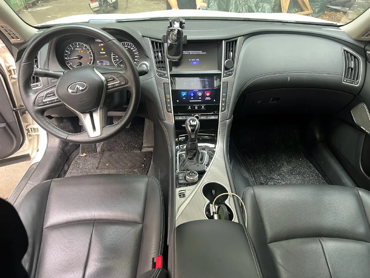 2018 Jeep Grand Commander 2.0T 265HP L4 9AT,autocango,china used car exporter,china ev exporter,chinese used car exporter,chinese used ev exporter