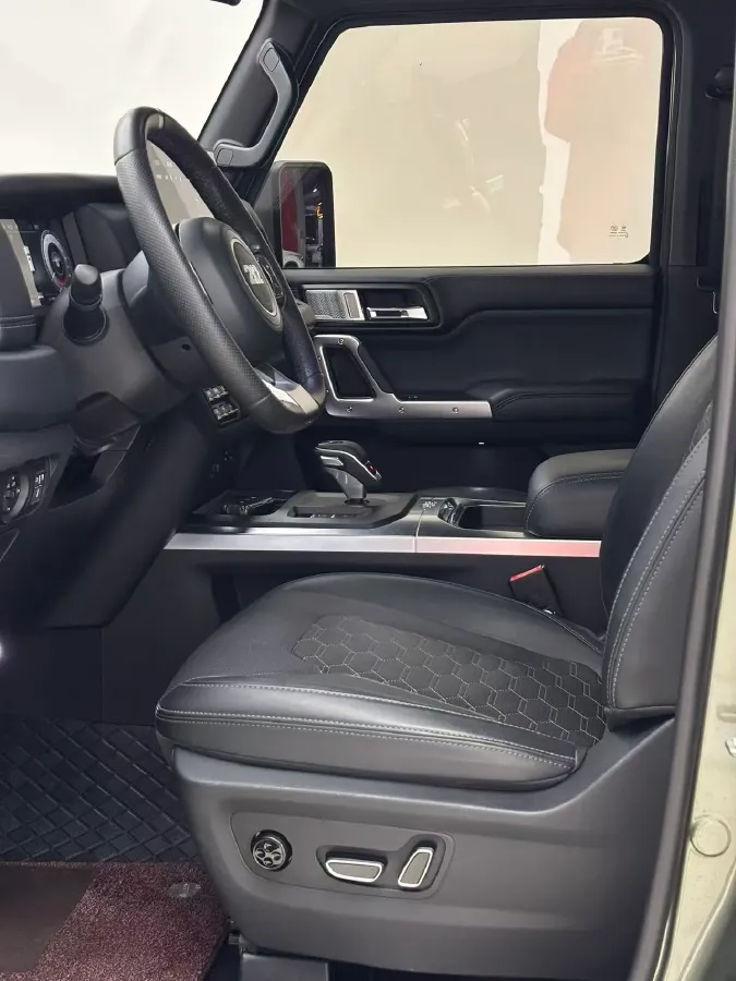 2024 212 212 T01 2.0T 252HP L4 8AT,autocango,china used car exporter,china ev exporter,chinese used car exporter,chinese used ev exporter