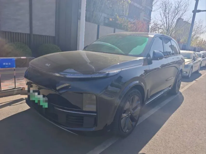 2024 Volvo S60 2.0T 197HP L4 7DCT,autocango,china used car exporter,china ev exporter,chinese used car exporter,chinese used ev exporter