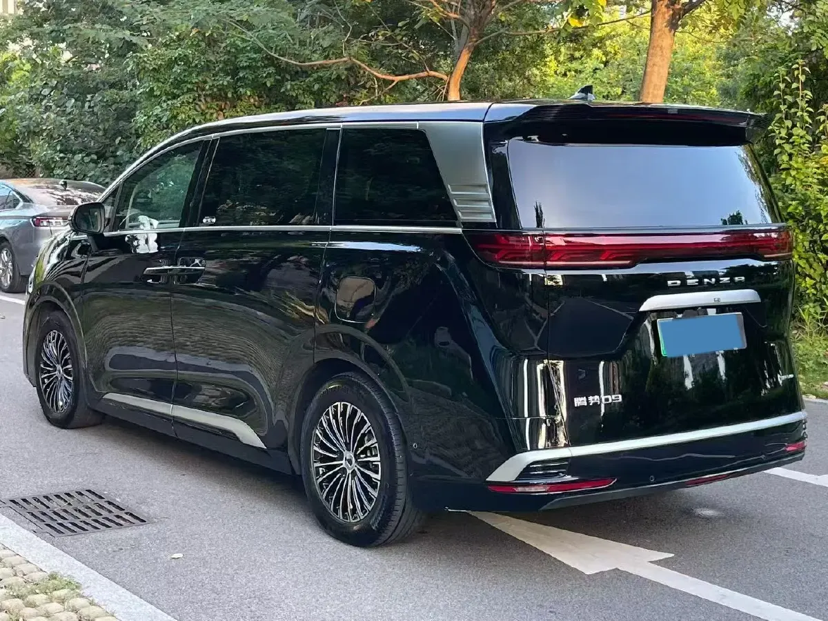 2024 Denza D9 1.5T 139HP L4 E-CVT PHEV 40KWH,autocango,china used car exporter,china ev exporter,chinese used car exporter,chinese used ev exporter