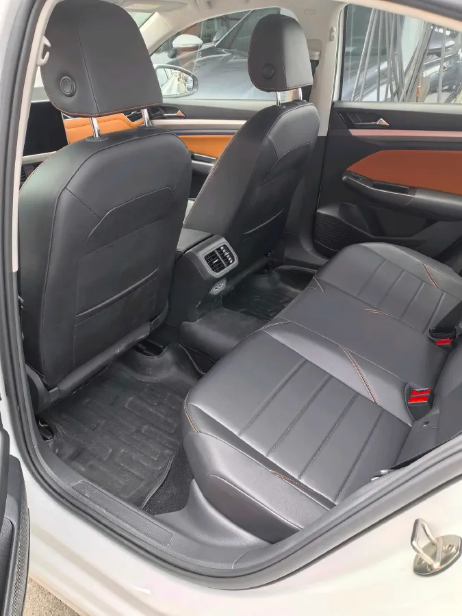 2023 Volkswagen Bora 1.2T 116HP L4 7DCT,autocango,china used car exporter,china ev exporter,chinese used car exporter,chinese used ev exporter