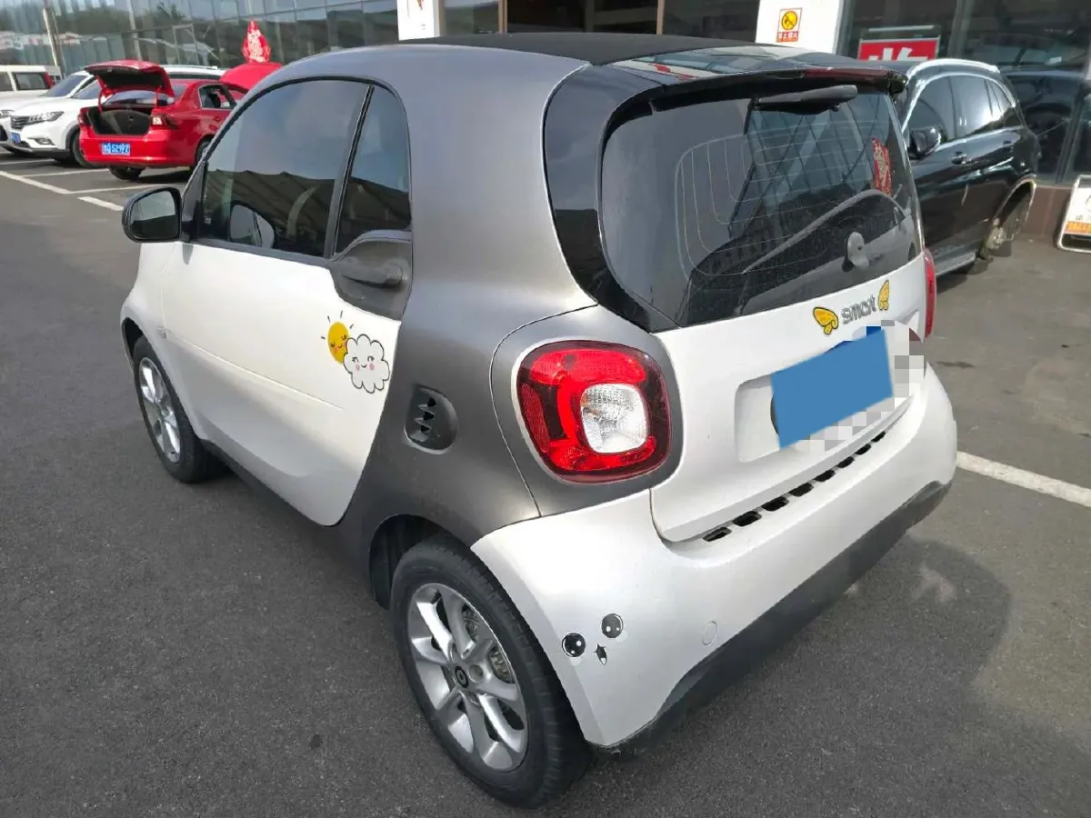 2015 Smart smart fortwo 1.0L 71HP L3 5AMT,autocango,china used car exporter,china ev exporter,chinese used car exporter,chinese used ev exporter