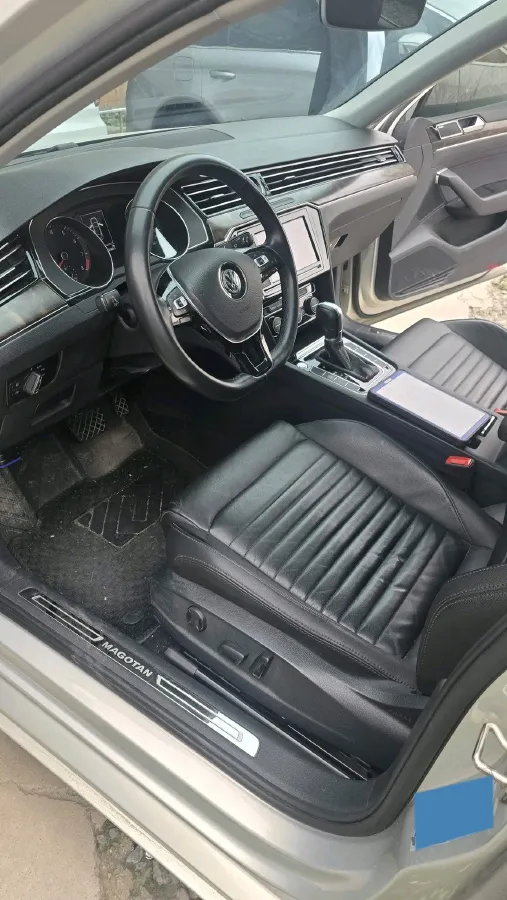 2019 Volkswagen Magotan 2.0T 186HP L4 7DCT,autocango,china used car exporter,china ev exporter,chinese used car exporter,chinese used ev exporter