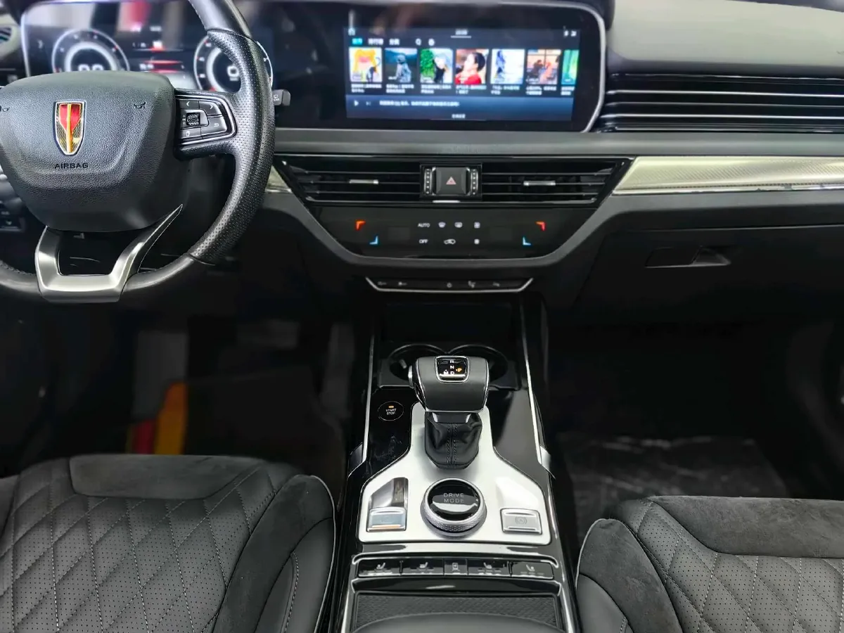 2019 HongQi HS5 2.0T 224HP L4 6AT,autocango,china used car exporter,china ev exporter,chinese used car exporter,chinese used ev exporter