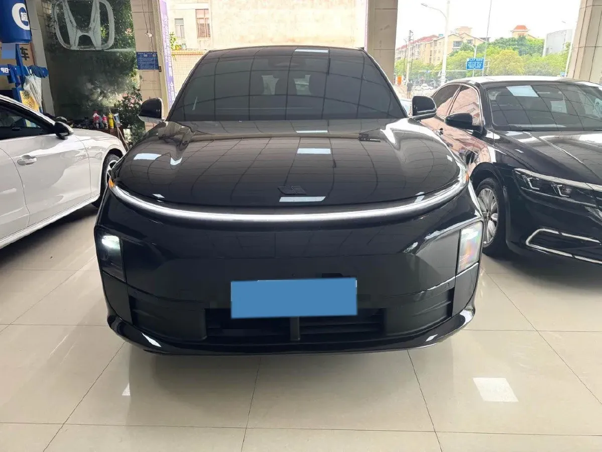 2024 Li L6 Range Extended 154HP L4 REEV 36.8KWH,autocango,china used car exporter,china ev exporter,chinese used car exporter,chinese used ev exporter