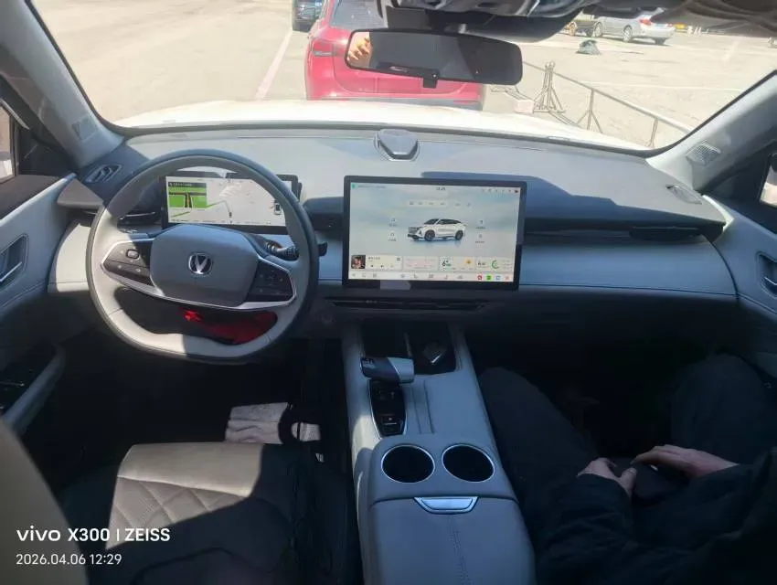 2024 ChangAn UNI-Z 1.5L 98HP L4 E-CVT PHEV 18.4KWH,autocango,china used car exporter,china ev exporter,chinese used car exporter,chinese used ev exporter